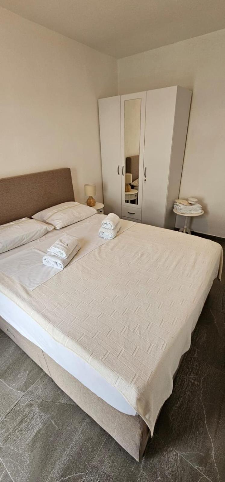 Rena Apartment Budva