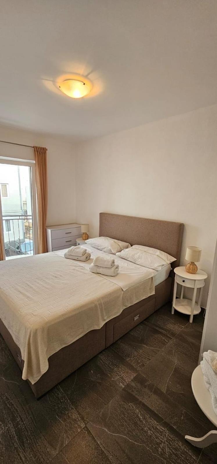 Apartment Rena *