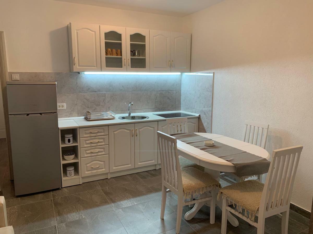 Rena Apartment Budva